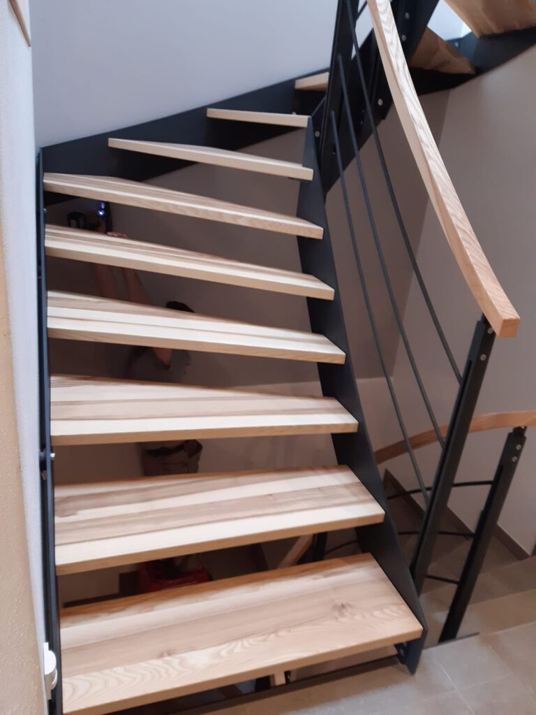 1b6c0e3c-44c9-4c4a-b222-3492e485512d